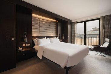هتل Hilton The Hague