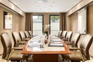 호텔 Hilton The Hague