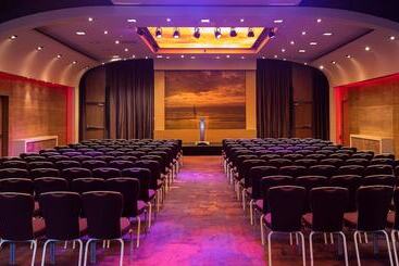 호텔 Hilton The Hague