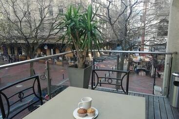 هتل Holiday Inn Express Cape Town City Centre, An Ihg
