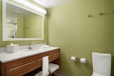 هتل Home2 Suites By Hilton Baltimore Downtown