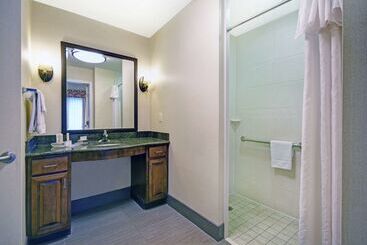 هتل Homewood Suites By Hilton Denver Int L Airport