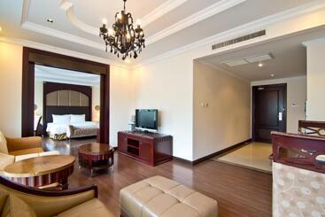 هتل Lk Residence