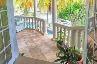 هتل Marigot Beach Club And Dive Resort