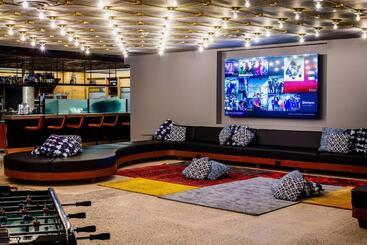 هتل Moxy Phoenix Tempe/asu Area