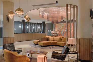 Otel NH Lyon Airport