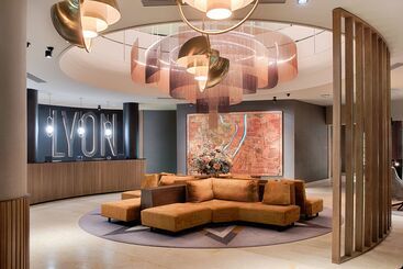 هتل NH Lyon Airport