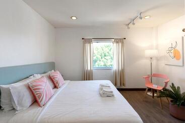 Parasol Inn Chiang Mai Old City Hotel   Sha Plus