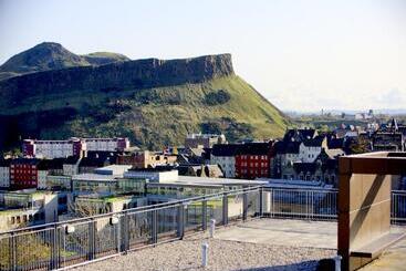 هتل Princes Street Suites