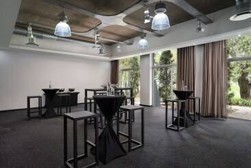 Protea Hotel By Marriott O R Tambo Airport