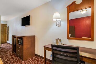 هتل Quality Inn