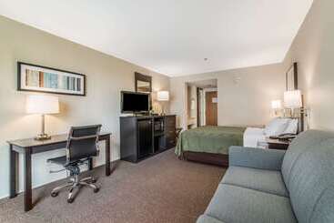 هتل Quality Inn