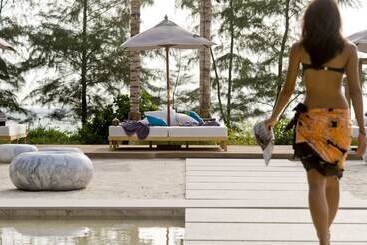 هتل Renaissance Phuket Resort & Spa