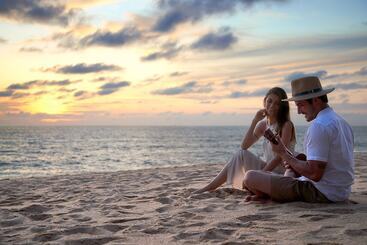 هتل Renaissance Phuket Resort & Spa