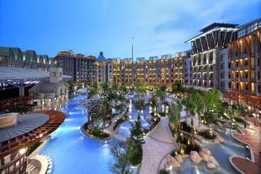 هتل Resorts World Sentosa