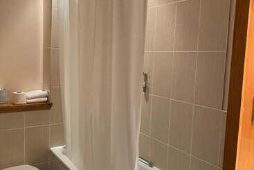 هتل Rooms At 1703