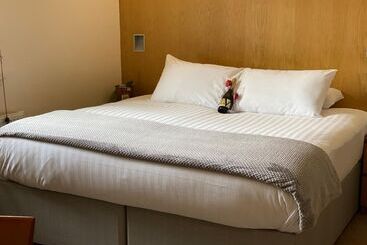 هتل Rooms At 1703