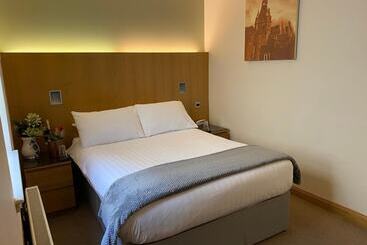 هتل Rooms At 1703