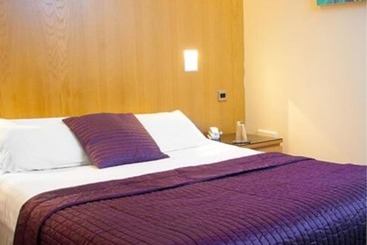 هتل Rooms At 1703