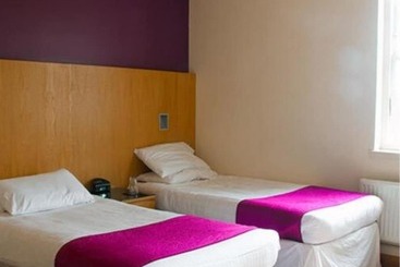 هتل Rooms At 1703
