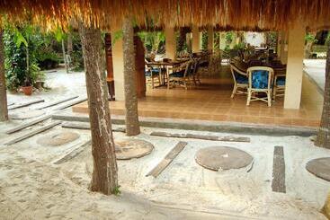 هتل Sea Wind Resort