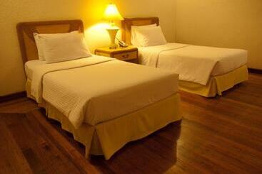 هتل Sea Wind Resort