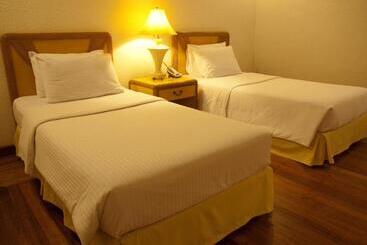 هتل Sea Wind Resort