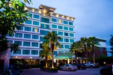 هتل Signature Pattaya