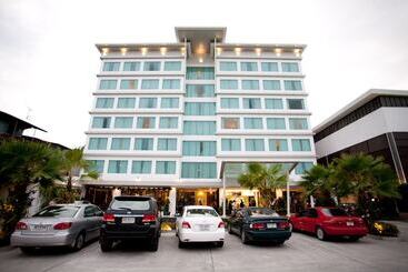 هتل Signature Pattaya