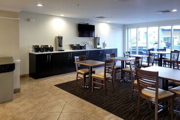 هتل Sleep Inn & Suites Panama City Beach East