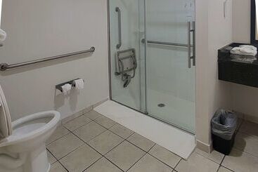 هتل Sleep Inn & Suites Panama City Beach East