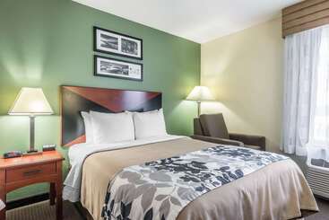هتل Sleep Inn & Suites University Shands
