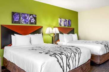 هتل Sleep Inn & Suites Airport
