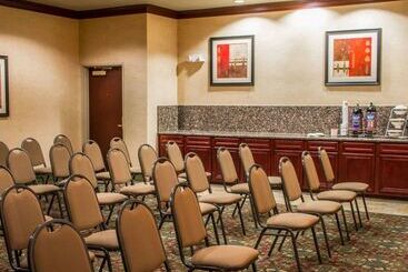هتل Sleep Inn & Suites At Six Flags