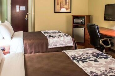 هتل Sleep Inn & Suites At Six Flags
