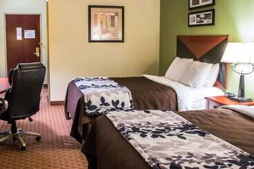 هتل Sleep Inn & Suites At Six Flags