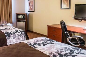 هتل Sleep Inn & Suites At Six Flags