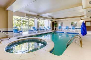 هتل Sleep Inn & Suites Montgomery East I85