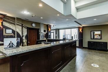 هتل Staybridge Suites Laredo, An Ihg