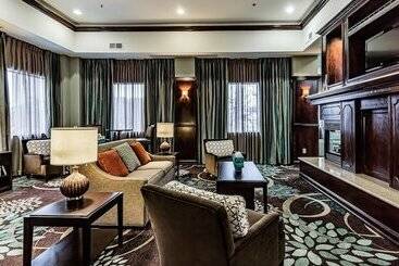 هتل Staybridge Suites Laredo, An Ihg