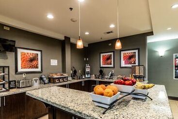 هتل Staybridge Suites Laredo, An Ihg
