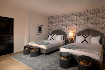 The Colony Palms Hotel And Bungalows Adults Only