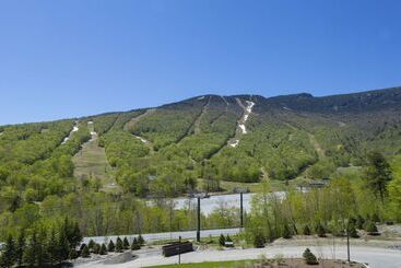 هتل The Lodge At Spruce Peak, A Destination By Hyatt Residence