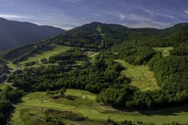 هتل The Lodge At Spruce Peak, A Destination By Hyatt Residence
