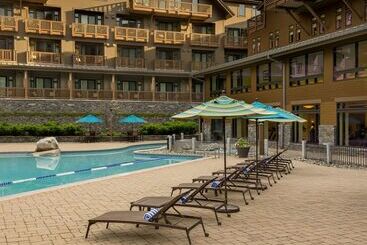 هتل The Lodge At Spruce Peak, A Destination By Hyatt Residence