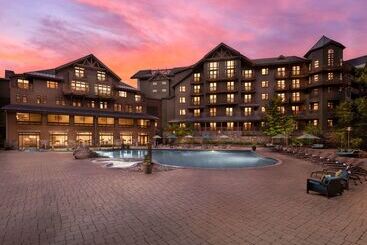 هتل The Lodge At Spruce Peak, A Destination By Hyatt Residence