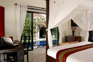 酒店 Two Villas Holiday Oriental Style Nai Harn Beach