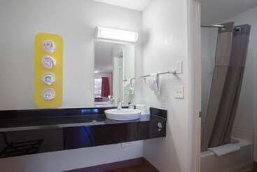 Motel 6 Kingman, Az  Route 66 West