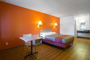 Motel 6 Kingman, Az  Route 66 West