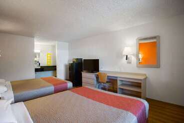 Motel 6 Kingman, Az  Route 66 West